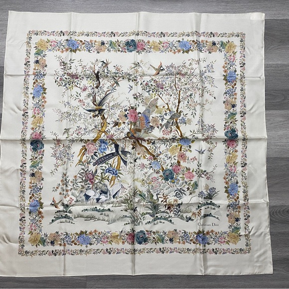 CHRISTIAN DIOR SILK SCARF 39x39 - Picture 2 of 5